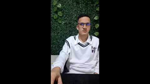 Isaac online show from 03/03/26, 05:13