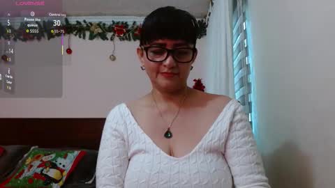 Isabeel Sofia online show from 11/22/25, 12:04