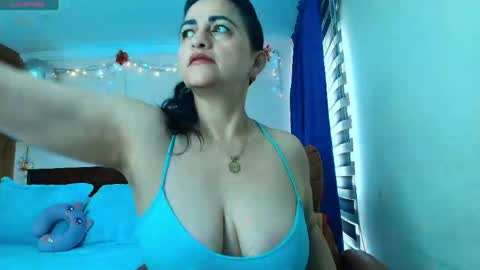 Snapshot of isabeel_sofia01 chatting on 05/24/26, 12:43 Isabeel Sofia online show from 05/24/26, 12:43