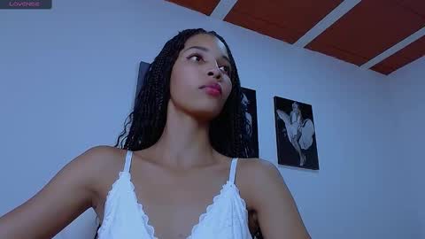 Snapshot of isabel_bailey chatting on 01/15/25, 01:23 isabel online show from 01/15/25, 01:23