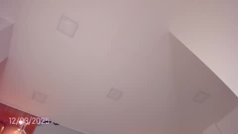 Isabel online show from 03/12/25, 11:54