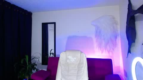 isabel online show from 02/27/26, 03:39