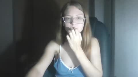 isabel_loveee online show from 11/06/25, 08:32