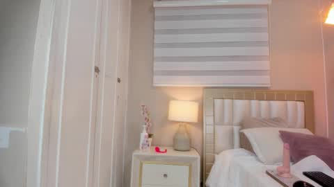 isabela__x online show from 03/13/26, 11:39