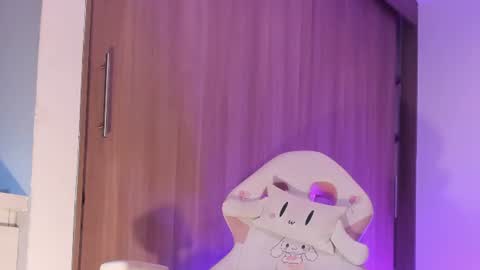 Snapshot of isabela_antonia_ chatting on 06/11/26, 04:16 online show from 06/11/26, 04:16