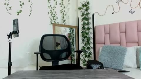 I S A online show from 03/17/26, 01:58