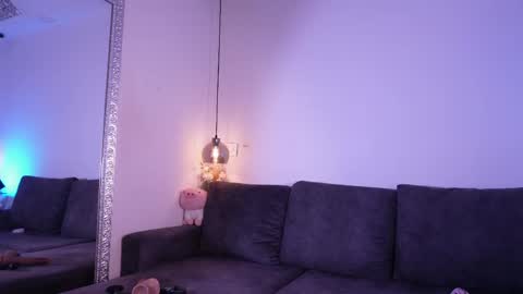 Isabela online show from 05/08/26, 11:48