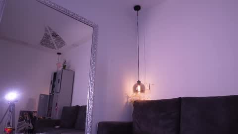 Isabela online show from 05/25/26, 11:49