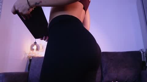 Isabela online show from 05/29/26, 11:41