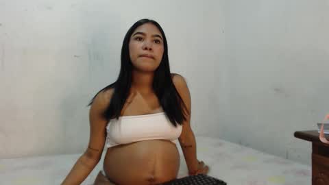 isabela_kity online show from 03/03/26, 06:52