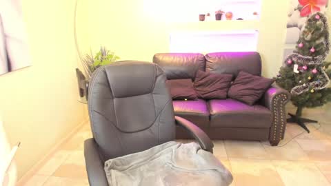 Isabela online show from 01/11/25, 01:53