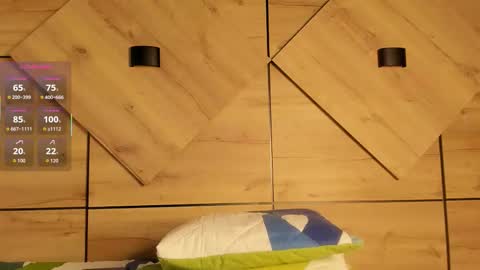 Snapshot of isabelagomez1 chatting on 11/23/25, 03:34 Isabela online show from 11/23/25, 03:34