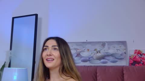 Snapshot of isabelasasha chatting on 03/03/25, 07:39 Isa online show from 03/03/25, 07:39