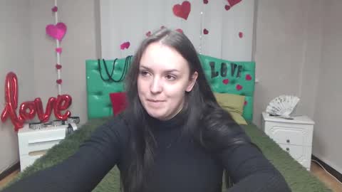 IsabelBlackberry online show from 12/05/25, 07:17