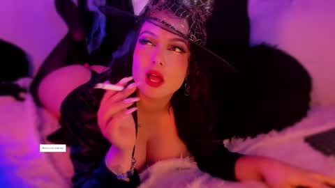 isabella online show from 10/16/25, 03:51