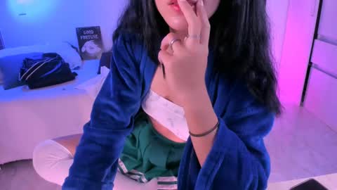 Snapshot of isabella525 chatting on 03/10/25, 08:56 Isabella online show from 03/10/25, 08:56