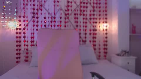 Isa  online show from 02/20/25, 03:52