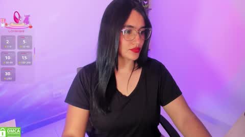 Snapshot of isabella_aristi03 chatting on 10/12/25, 03:49 isabella_aristi03 online show from 10/12/25, 03:49