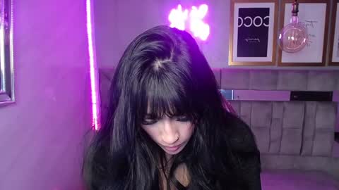Snapshot of isabella_collen_v chatting on 03/06/25, 12:30 Hi Stream 800am to 200pm online show from 03/06/25, 12:30