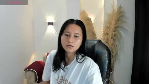 Isabella online show from 05/23/26, 06:29