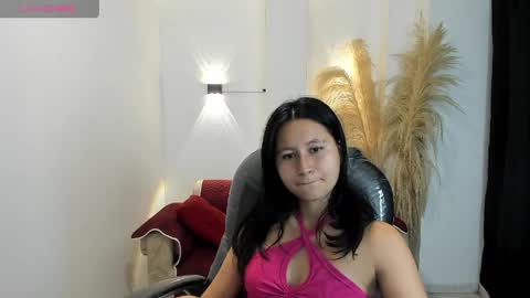 Isabella online show from 06/08/26, 01:39