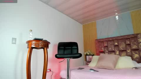 Snapshot of isabella_haddad chatting on 10/31/25, 04:24 isabella_haddad online show from 10/31/25, 04:24