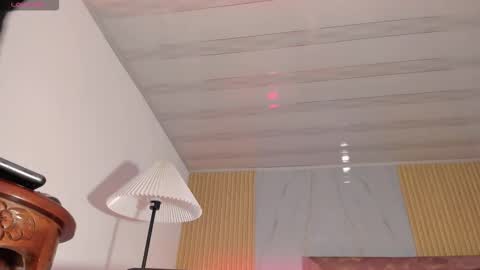 Snapshot of isabella_haddad chatting on 02/03/26, 06:22 isabella_haddad online show from 02/03/26, 06:22