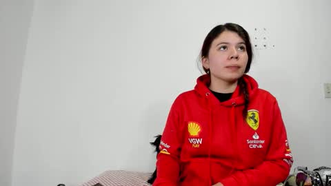 isabella_jaramillo online show from 10/12/25, 12:15