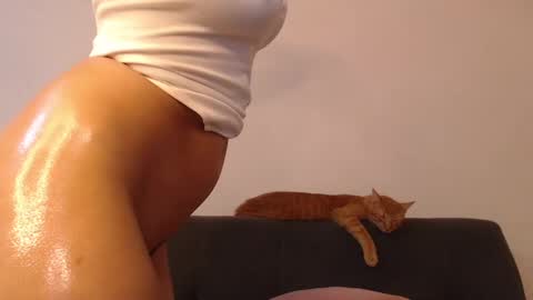 ISABELLA online show from 03/11/25, 02:32