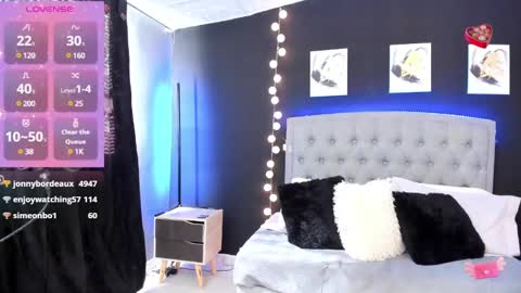 Snapshot of isabella_lt chatting on 01/18/25, 02:12 online show from 01/18/25, 02:12