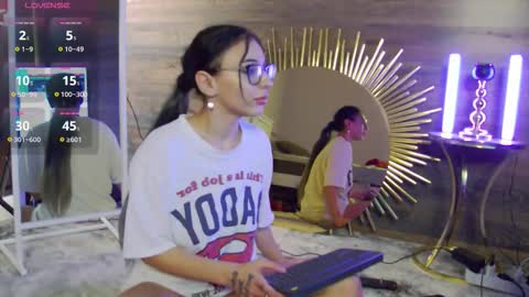 Isabella online show from 10/14/25, 08:09