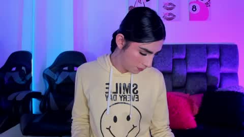 Isabella Moon9 online show from 04/07/26, 12:27