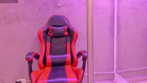 Isabella Nowa online show from 03/17/26, 11:35