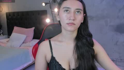 Isabella Nowa online show from 04/28/26, 11:26
