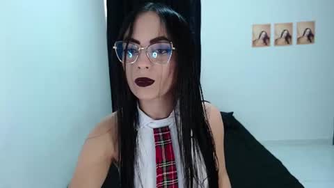 isabella_piercee online show from 08/05/26, 10:12