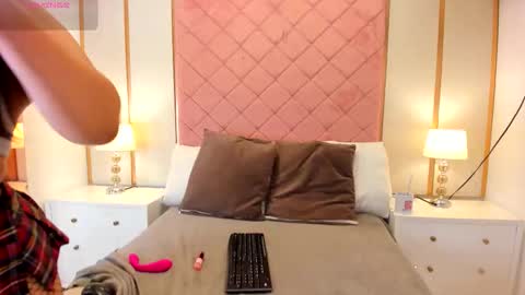 Isabella online show from 03/23/26, 05:00