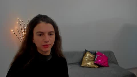 Isabella online show from 04/21/26, 09:26