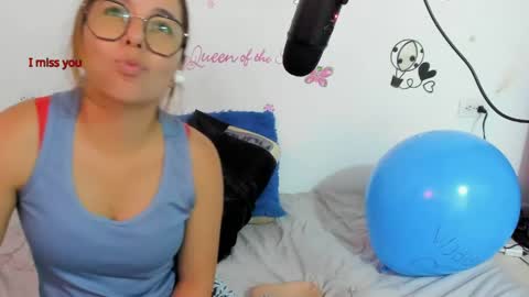 Isabella online show from 04/01/26, 11:46