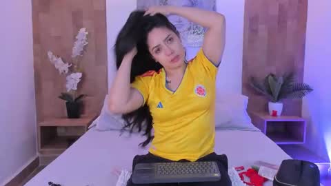 isabella_winkler online show from 07/03/26, 10:43