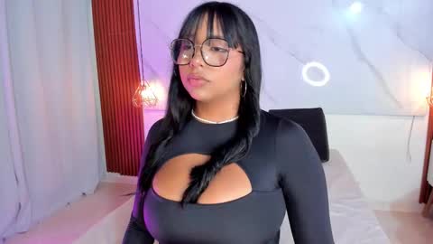 isabella zc online show from 01/12/26, 07:41