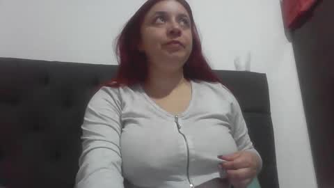 Snapshot of isabellaa_hills_ chatting on 10/09/25, 03:21 isabellaa_hills_ online show from 10/09/25, 03:21