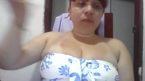 Snapshot of isabellaa_hills_ chatting on 12/16/25, 03:39 isabellaa_hills_ online show from 12/16/25, 03:39