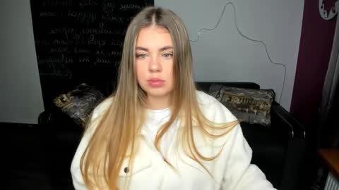 Snapshot of isabellabler chatting on 10/20/25, 05:52 isabellabler online show from 10/20/25, 05:52