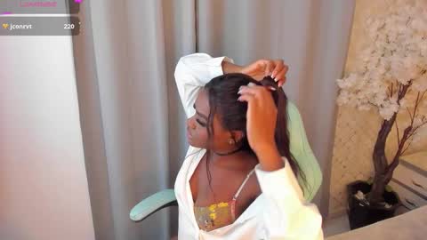    v online show from 11/28/25, 09:39