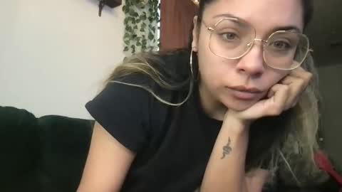 isabellaelizabeth online show from 04/19/26, 07:05