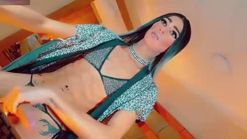 isabellagirs online show from 09/30/25, 04:50