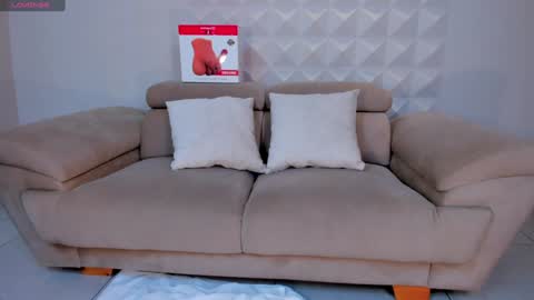 Isa Hill  online show from 12/06/24, 07:56