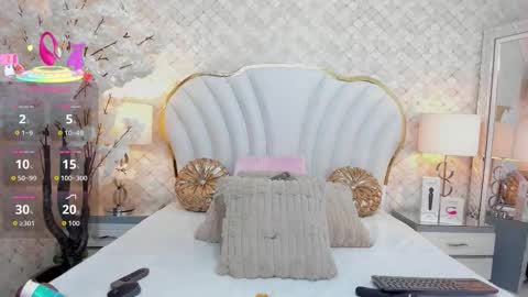 Isabella  online show from 10/07/25, 02:03