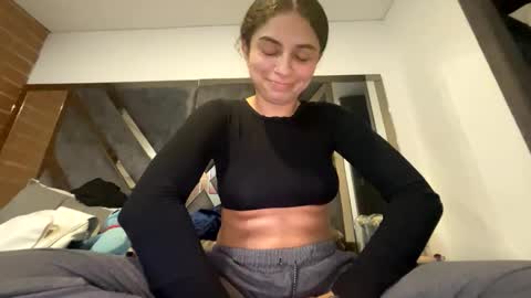 Isabella.. back again  online show from 04/15/26, 12:28