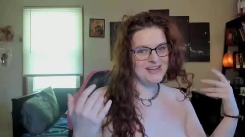 isabellamariedarcy online show from 04/14/26, 08:59